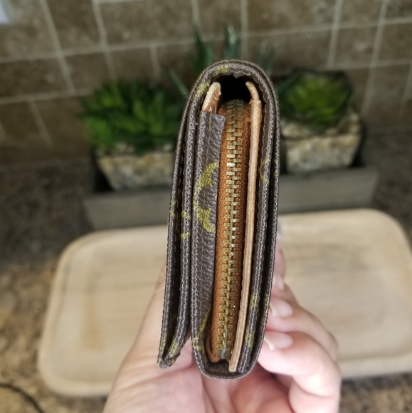 SOLD Louis Vuitton Monogram Porte Monnaie Billets Tresor Bifold Wallet - Picture 8 of 14